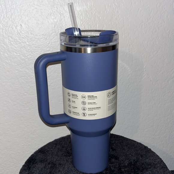 BRAND NEW Twilight 40 ounce Stanley Tumbler 🫧 - Picture 2 of 4